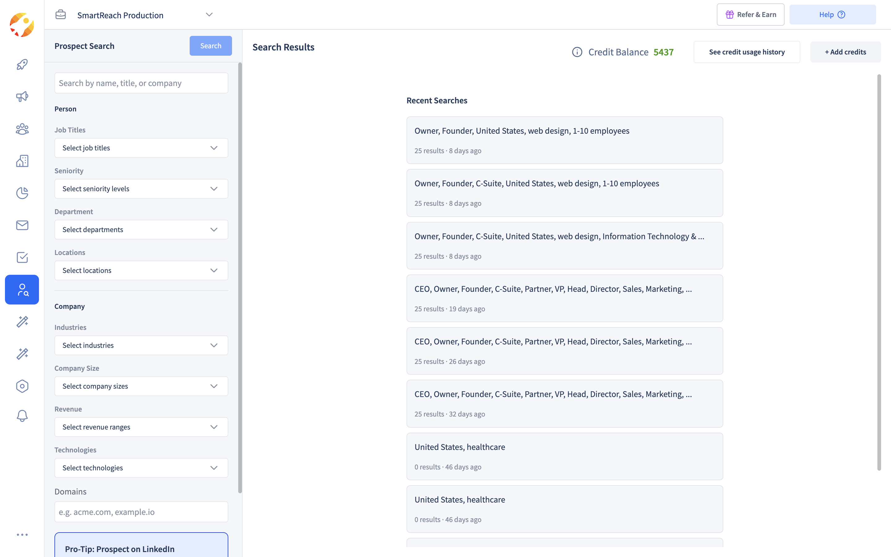 The LeadFinder database inside SmartReach.io with ICP filters and recent searches