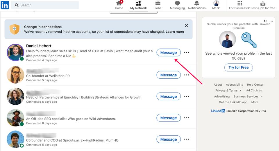 LinkedIn is one of the best free tools to send text messages using computer and mobile